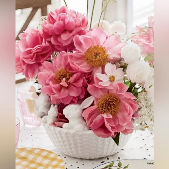 New with Tags- Pottery Barn Bunny Trio Basket Large Serving Bowl -  White NIB #2 - Picture 2 of 14